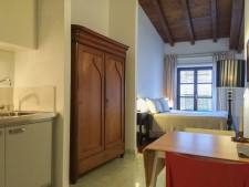 Studio 1e etage