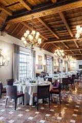 Een van de twee restaurants