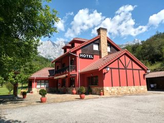 4.1 Klein familiehotel in de bergen bij Potes