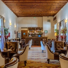 Lounge - bar