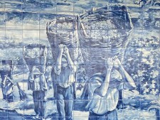 Rondreis Noord Portugal treinstation langs de Douro