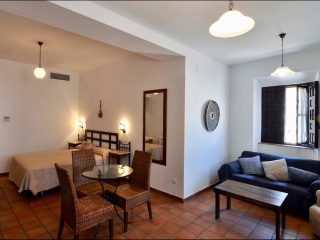 Studio appartement achter