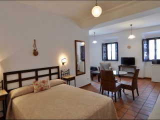 Studio appartement achter