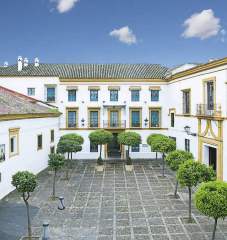 Façade