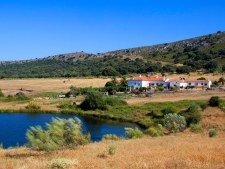 2.3  Bij deze landelijke Cortijo met 6 gastenkamers is de Spaanse Carmen uw gastvrouw