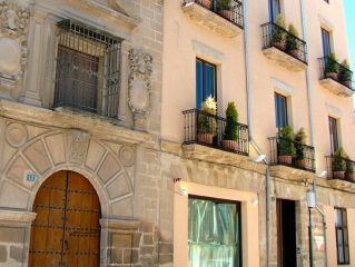 Facade Facade