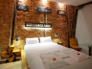 Een van de kamers Een van de kamers