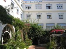De binnentuin van het hotel