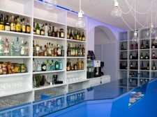 bar