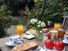 Ontbijt in de tuin