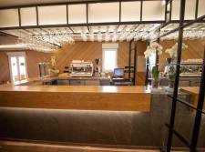 5. De bar