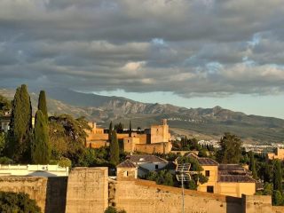 Zicht op het Alhambra in Granada