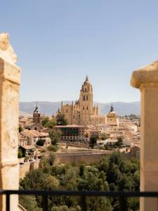 Segovia de eerste stop in de fly drive Isabel la Católica