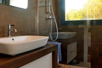 De en-suite badkamer