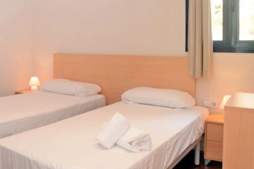 een van de drie slaapkamers