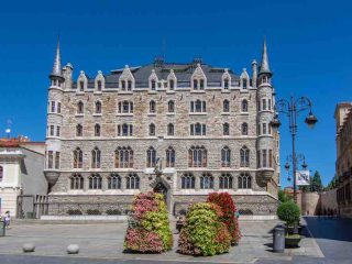 Casa de los Botines van Gaudi in León