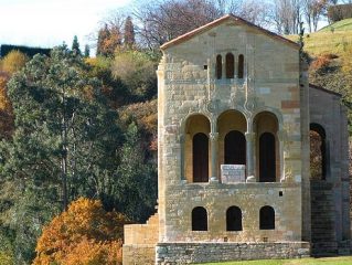 Romaans kerkje bij Oviedo, Asturias
